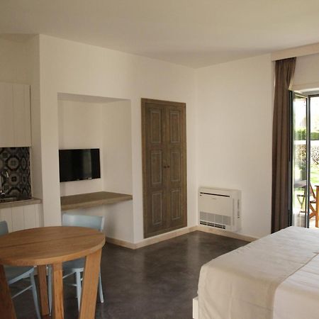 Aparthotel Borgo De Li Santi Otranto Pokoj fotografie